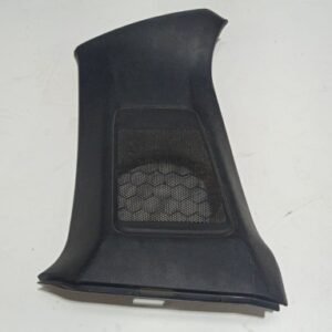 Acabamento da Coluna Traseira Lado Direito Mitsubishi Pajero TR4 2002 até 2015